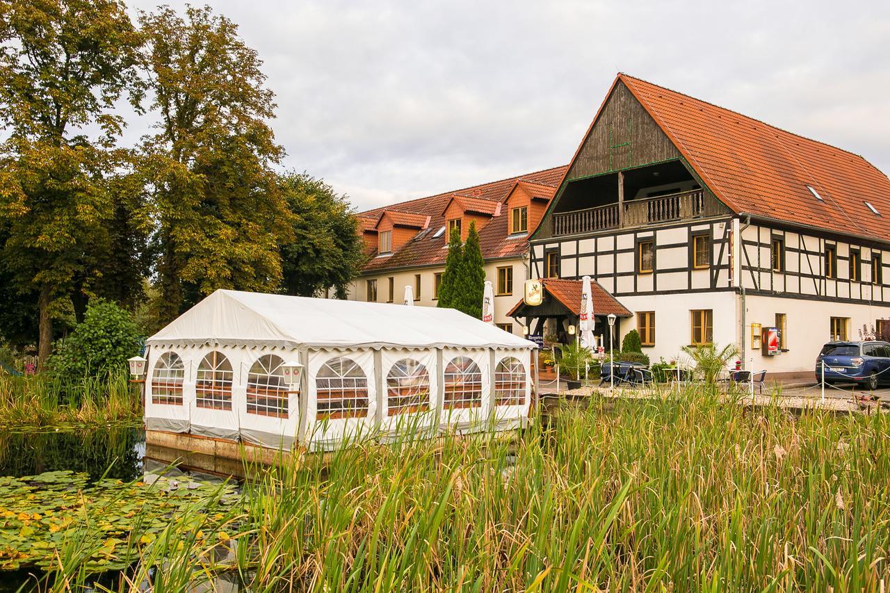 Hotel Groebern Am See Grobern Exterior photo
